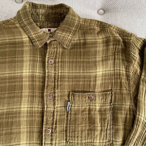 Woolrich Yellow Green Plaid Button Shirt Gauzey Cotton M - Picture 2 of 8